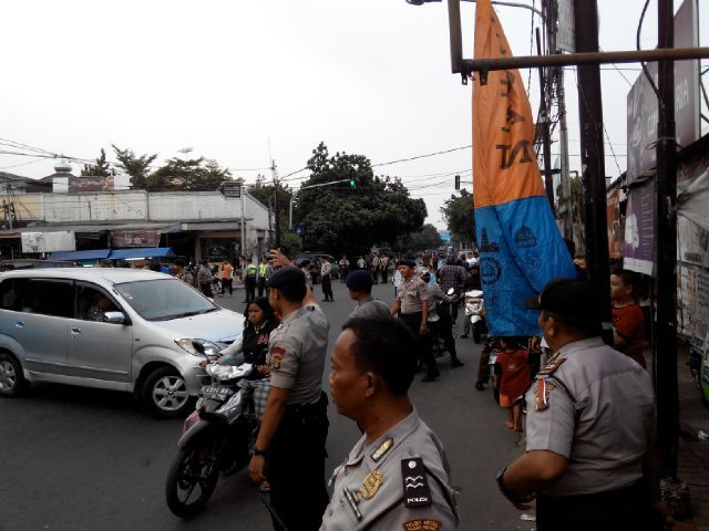 Kapolda Metro dan Ratusan Polisi Datangi Markas FPI di Petamburan