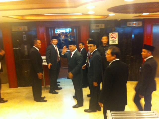 tepati-janji-ke-jokowi-prabowo-tiba-di-gedung-mpr