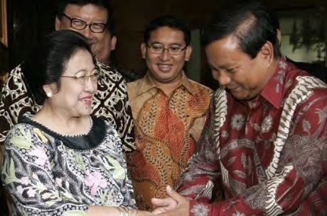 Bertemu di MPR, Prabowo Salami Mega