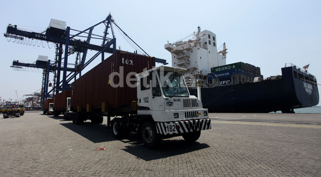 kadin-90-barang-diangkut-lewat-darat-hanya-7-melalui-laut