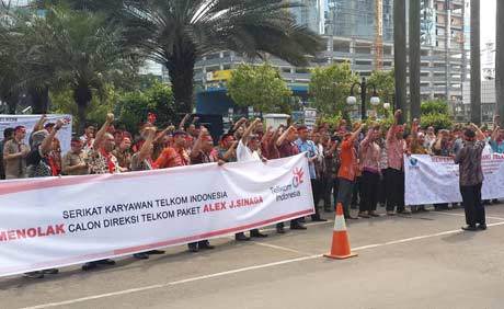 DIRUT TELKOM: Alex Janangkih Sinaga Resmi Gantikan Arief Yahya