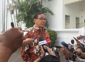 Sowan ke Istana, Akbar Tandjung Nyatakan Dukungan Golkar ke Jokowi