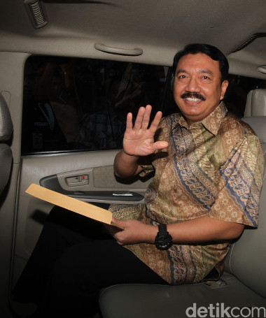 &#91;Berarti KPK Masih Sayang Sama Jokowi&#93; KPK Jerat BG Dengan Kasus Suap Pejabat Negara