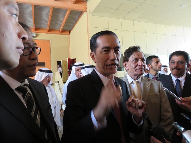 Jokowi Blusukan ke Gudang Logistik Terbesar Dubai
