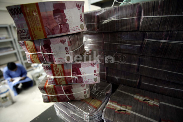 Utang Indonesia meningkat hampir 3 kali lipat dalam 5 tahun ! Ini Krediturnya !