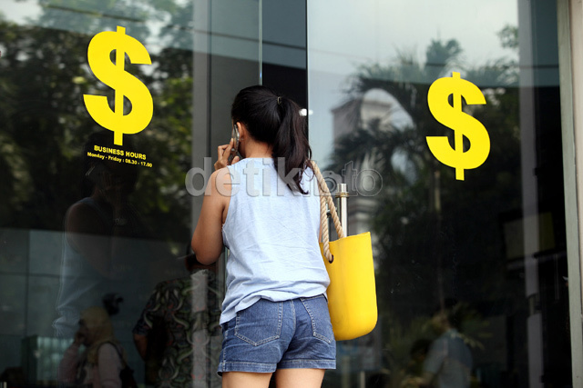 &#91; Breaking News &#93; Nilai Tukar Rupiah Tembus 14.100 ! Kenapa ? 