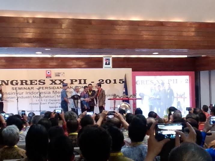 di-depan-ical-jokowi-pamer-pembangunan-infrastruktur