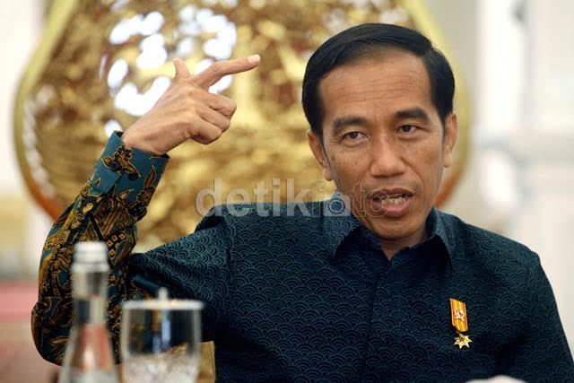 Jokowi Resmikan Pembangkit Listrik Tenaga Surya Terbesar di Indonesia