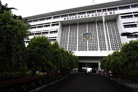 maling-pulsa-didenda-penjual-barang-tak-berbahasa-indonesia-dipenjara