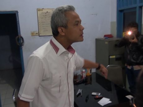 Ganjar Pranowo Mengamuk Pergoki Pungli di Jembatan Timbang