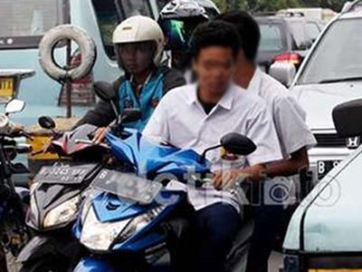 &#91;Revolusi Mental&#93; 'Hampir Ditabrak Motor oleh Anak SD di Trotoar'