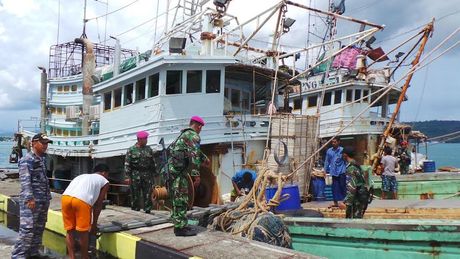 Next, China !!! Izin Keluar, 2 Kapal Besar Berbendera Papua Nugini Ini Bakal Dibom