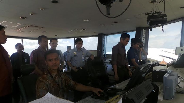 Jonan, Rokok, dan Susu Beruang