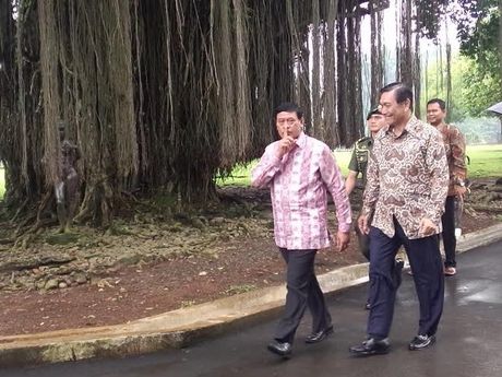 &#91;HOT NEWS&#93; Wakapolri dan Jaksa Agung Disummon Jokowi di istana Bogor!