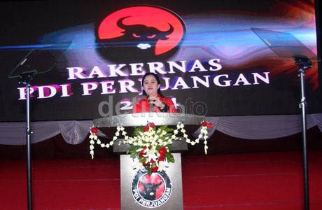 Puan Tegaskan Jokowi Masih Petugas Partai