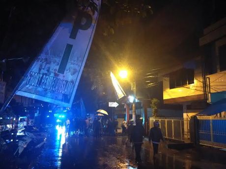 &#91;Alhamdullilah&#93; Massa FPI Sulsel Bentrok dengan Warga Jalan Gunung Nona Makassar