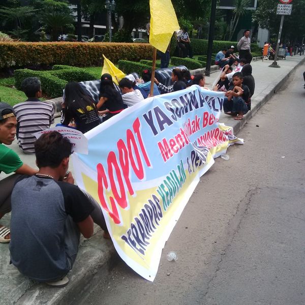 Demo Satu Tahun Jokowi-JK di Depan DPR, Pesertanya Hanya 50 Orang