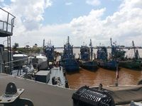&#91;DI JAMMING&#93; KRI Pattimura tangkap 5 kapal Nelayan