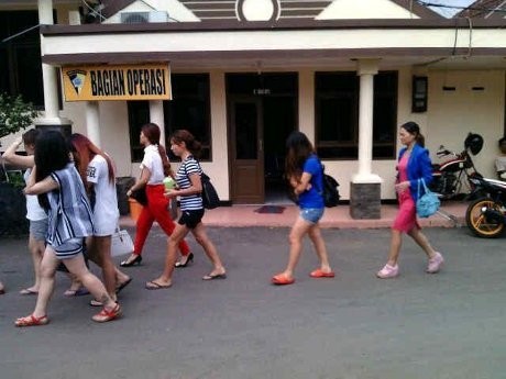 Polisi Amankan 45 Turis Cina dan Taiwan di Kompleks Elite di Bandung