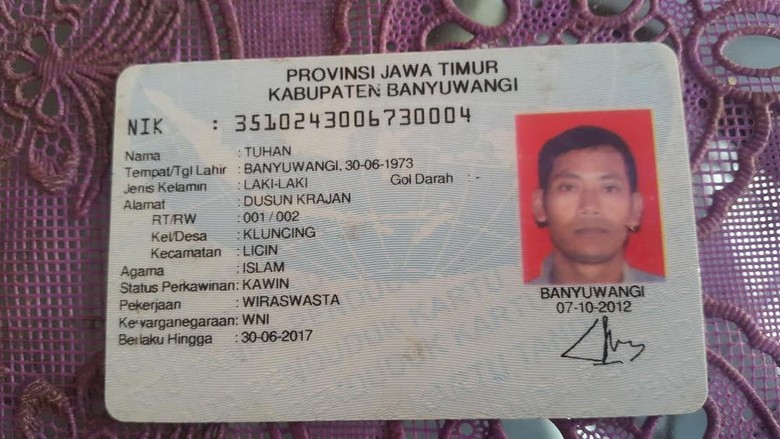 Kenalkan, Pria ini Bernama Tuhan dan Dia Tinggal di Banyuwangi