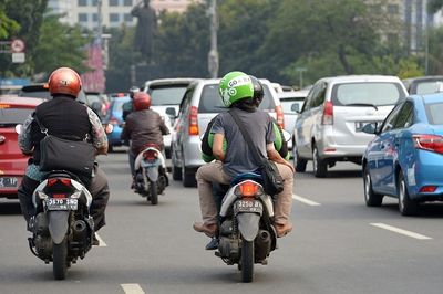 Oknum Ojek Digital yang Kebablasan