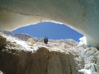 Inilah Gua Es di Indonesia