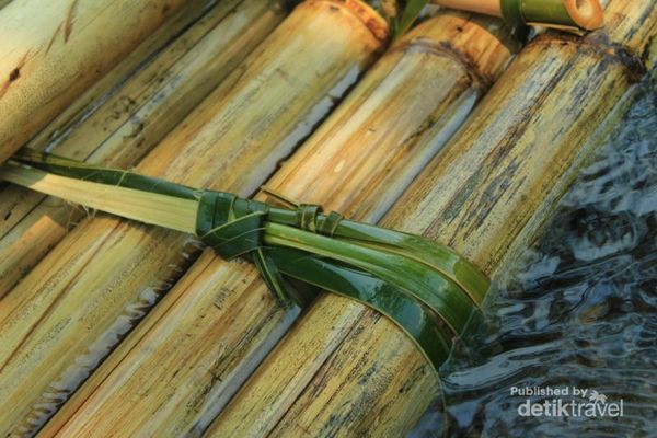 INFO!!!!Arung Jeram Bambu di Pedalaman Kalimantan