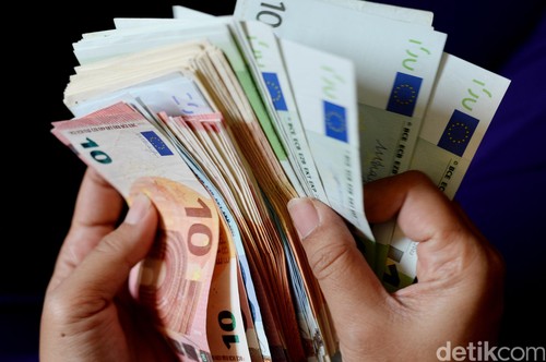 Dolar AS, Poundsterling, dan Euro Kompak Melemah Terhadap Rupiah