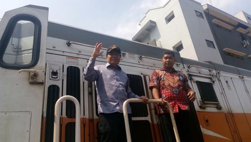 Rizal Ramli Pantau Uji Coba Kereta Barang Pelabuhan Priok