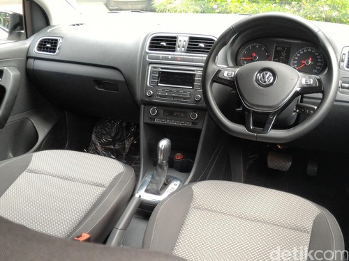Lady Driver, Perhatikan 3 Hal Berikut Agar Aman Mengemudi
