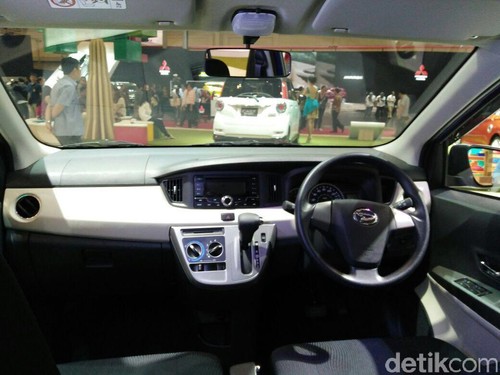 Angka Pemesanan Daihatsu Sigra Tembus 3.000 Unit