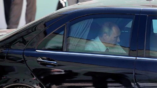 limo-bekas-presiden-putin-dijual-rp-18-miliar