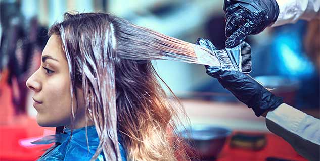 3 Tips untuk 'Melenyapkan' Rambut Uban