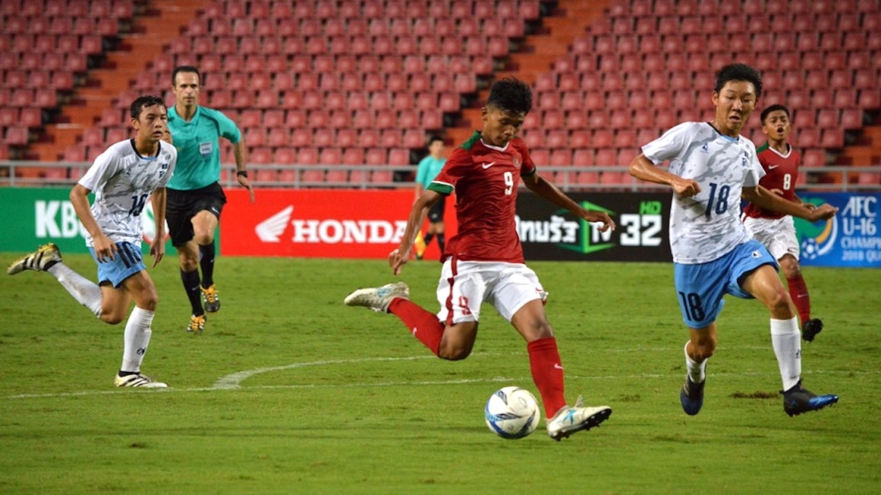 Skill 5 Pesepakbola Muda Indonesia ini Bikin Kamu Rajin Nyetadion