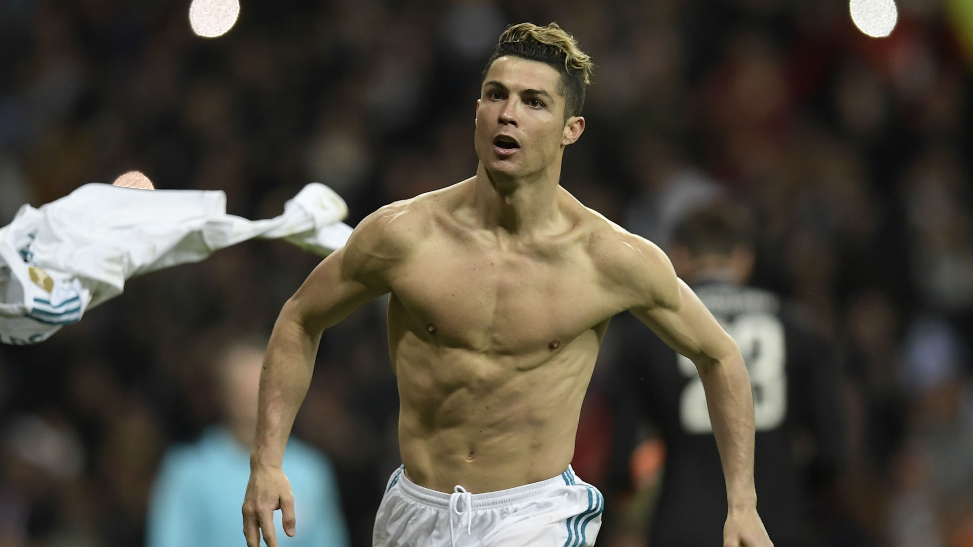 Money Benefits : Cristiano Ronaldo "The Old Lady's"
