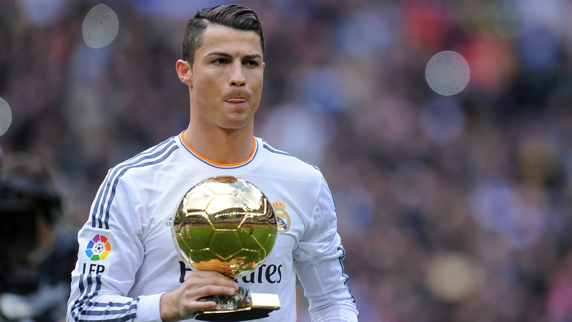 Money Benefits : Cristiano Ronaldo "The Old Lady's"
