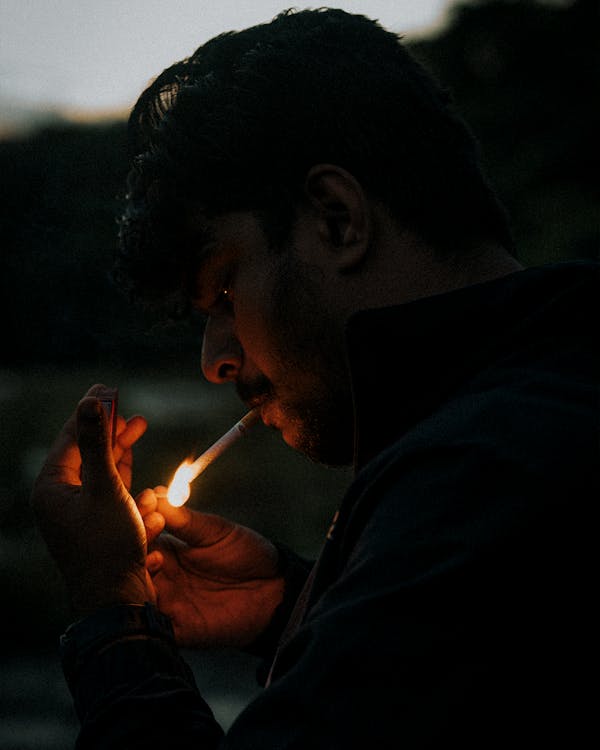 Mengapa Orang Suka Merokok? 🚬