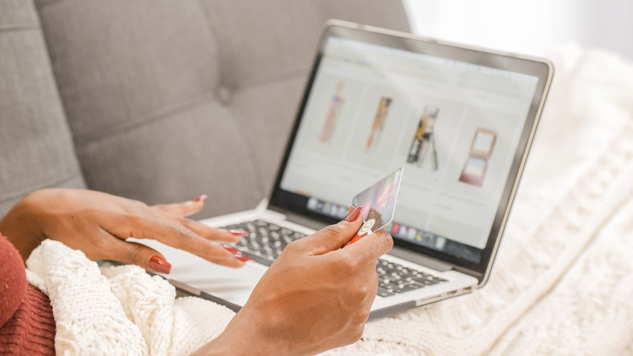 3 Tips Belanja Online Aman, Gak Akan Kena Tipu Cuy