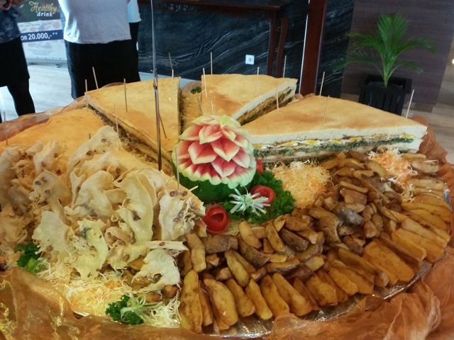 Ini Yang Bikin Orang-Orang Pergi Ke Madiun Demi Makan Pecel!