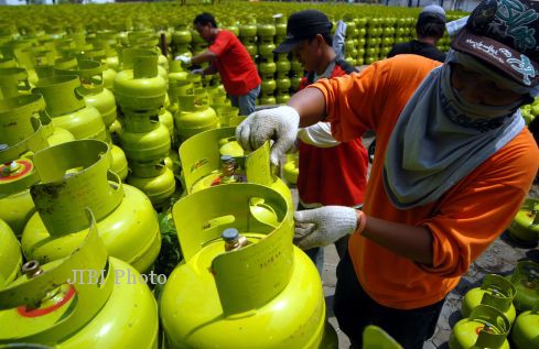 Warga (Karanganyar) Anggap Gas 3 Kg Barang Berharga 