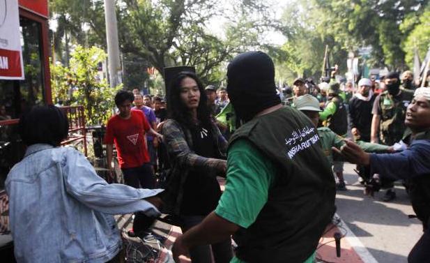 Car Free Day Tegang, Polisi Mediasi JAT dan LUIS (Laskar Umat Islam Surakarta)