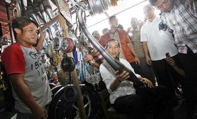 ridwan-kamil-geber-knalpot-bising-depan-kuping-pemilik