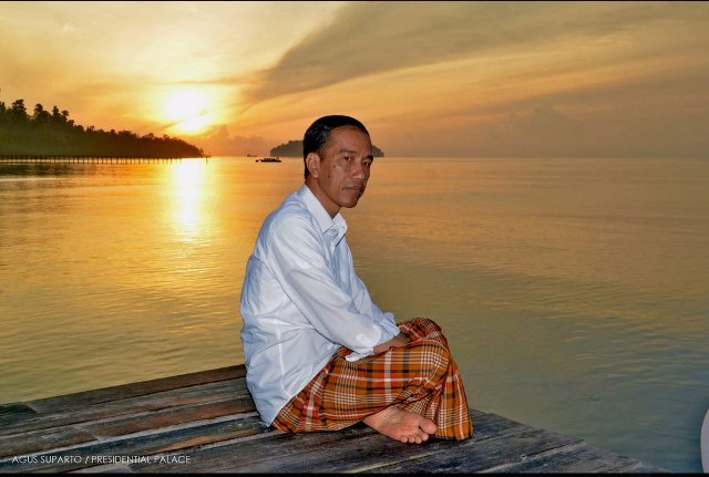 Hendak "Dicegat" Paspampres di Masjid Mujahidin Solo, Jokowi Mendadak Belok