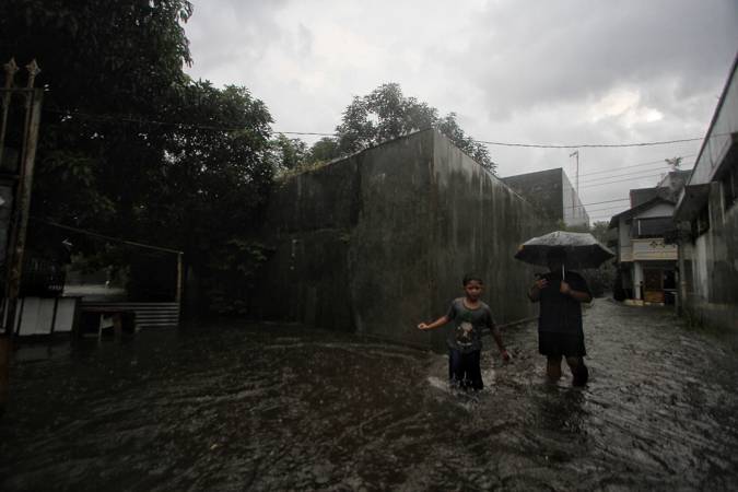 setabelan-solo-kerap-banjir-sejumlah-instansi-turun-tangan-cari-solusi