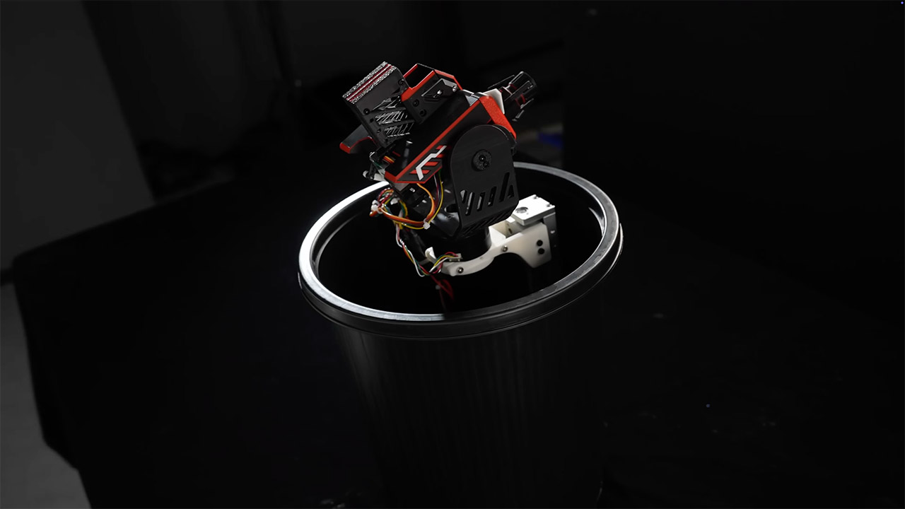 HTX Studio Rilis Tong Sampah Smart Robot