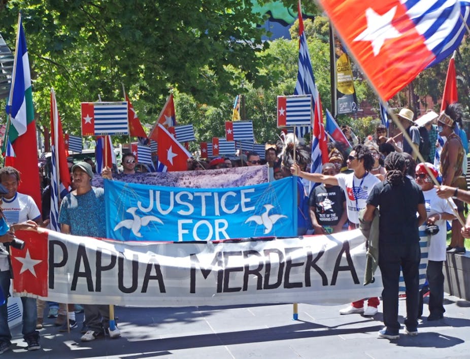 Aksi 1 Desember 2023, Lima Bendera Bintang Kejora Berkibar di Langit Yogyakarta