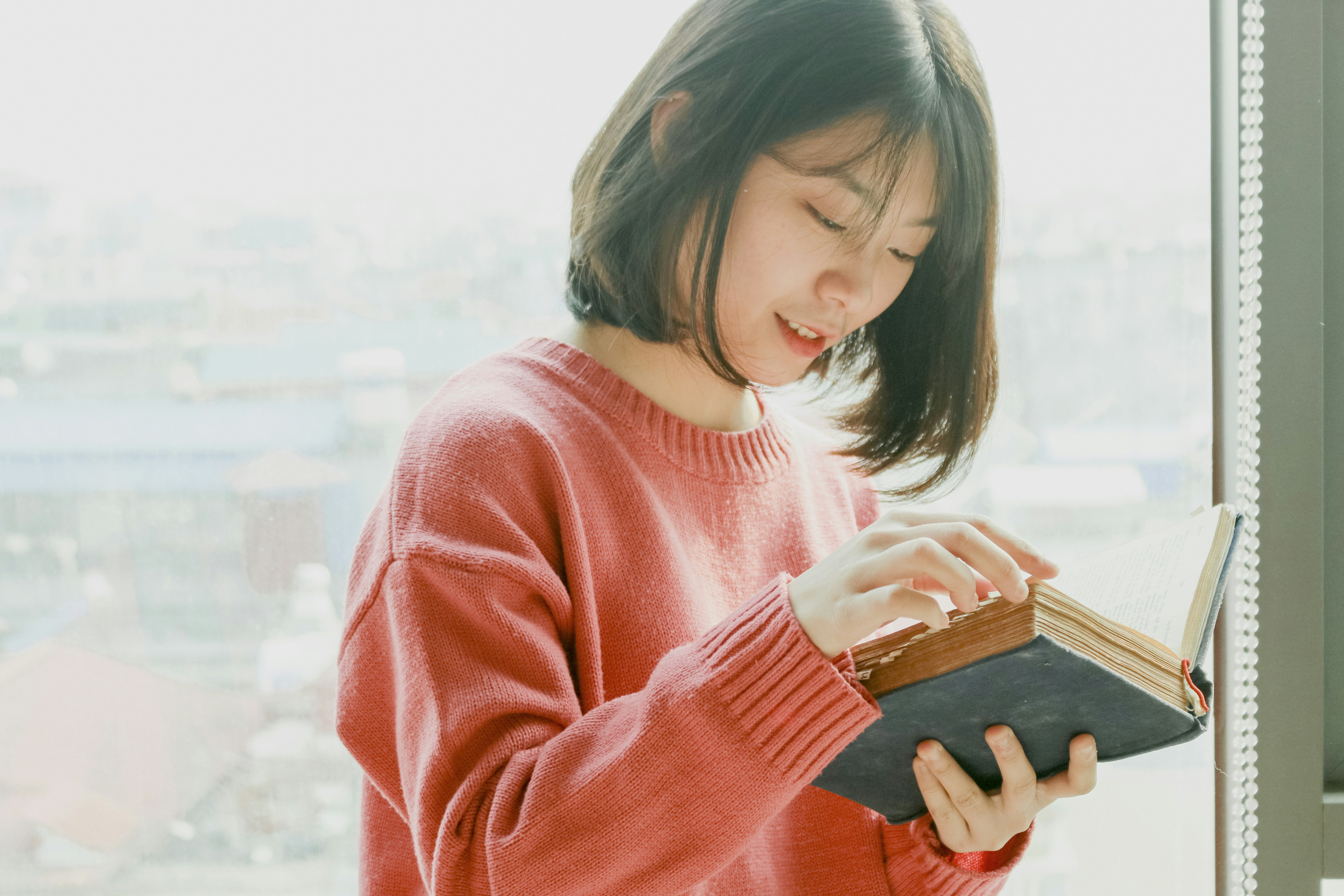 #Mumpungdirumah Lebih Baik Membaca Buku Aja Yuk
