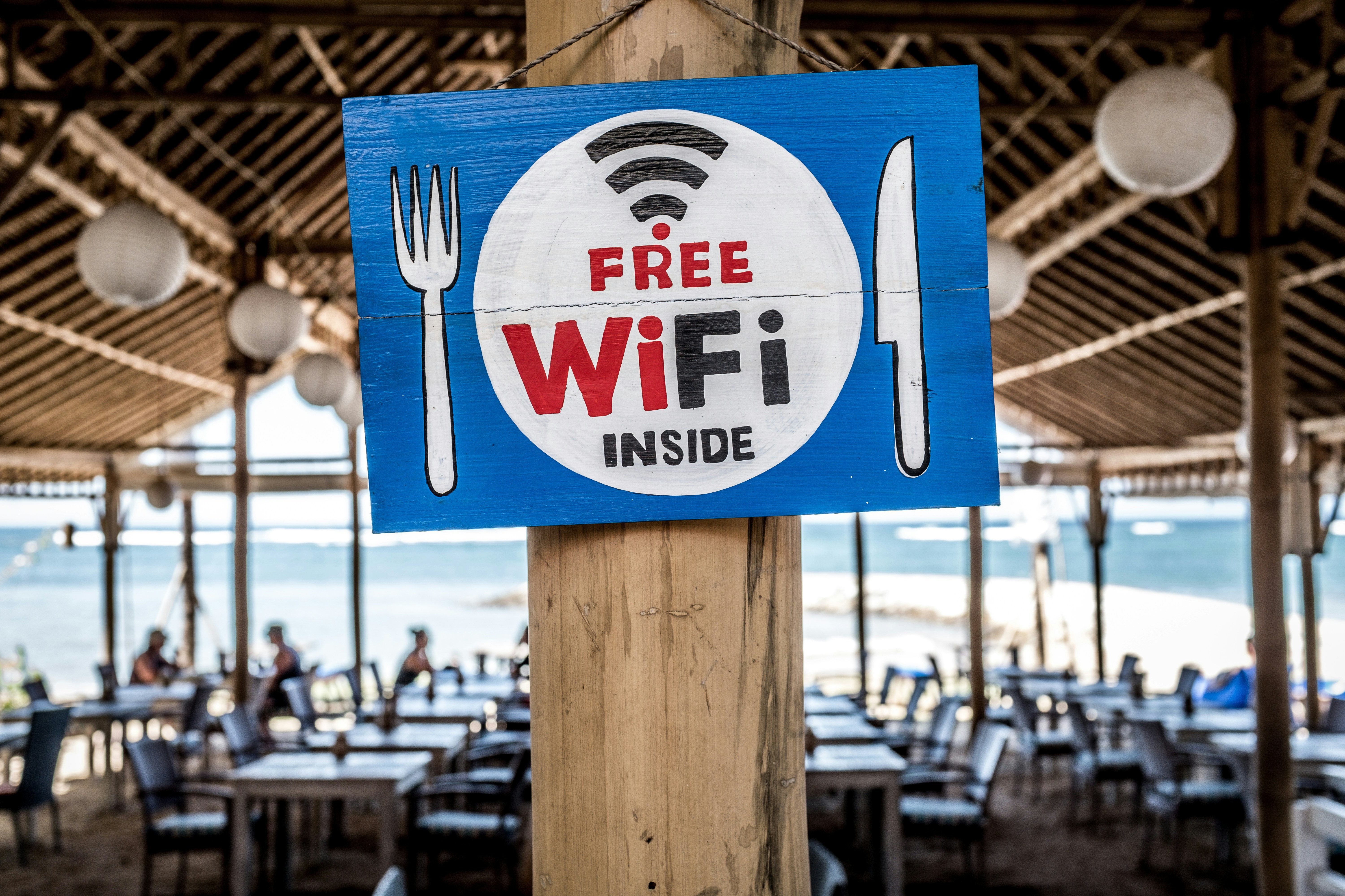 lakukan-ini-jika-menggunakan-fasilitas-free-wifi