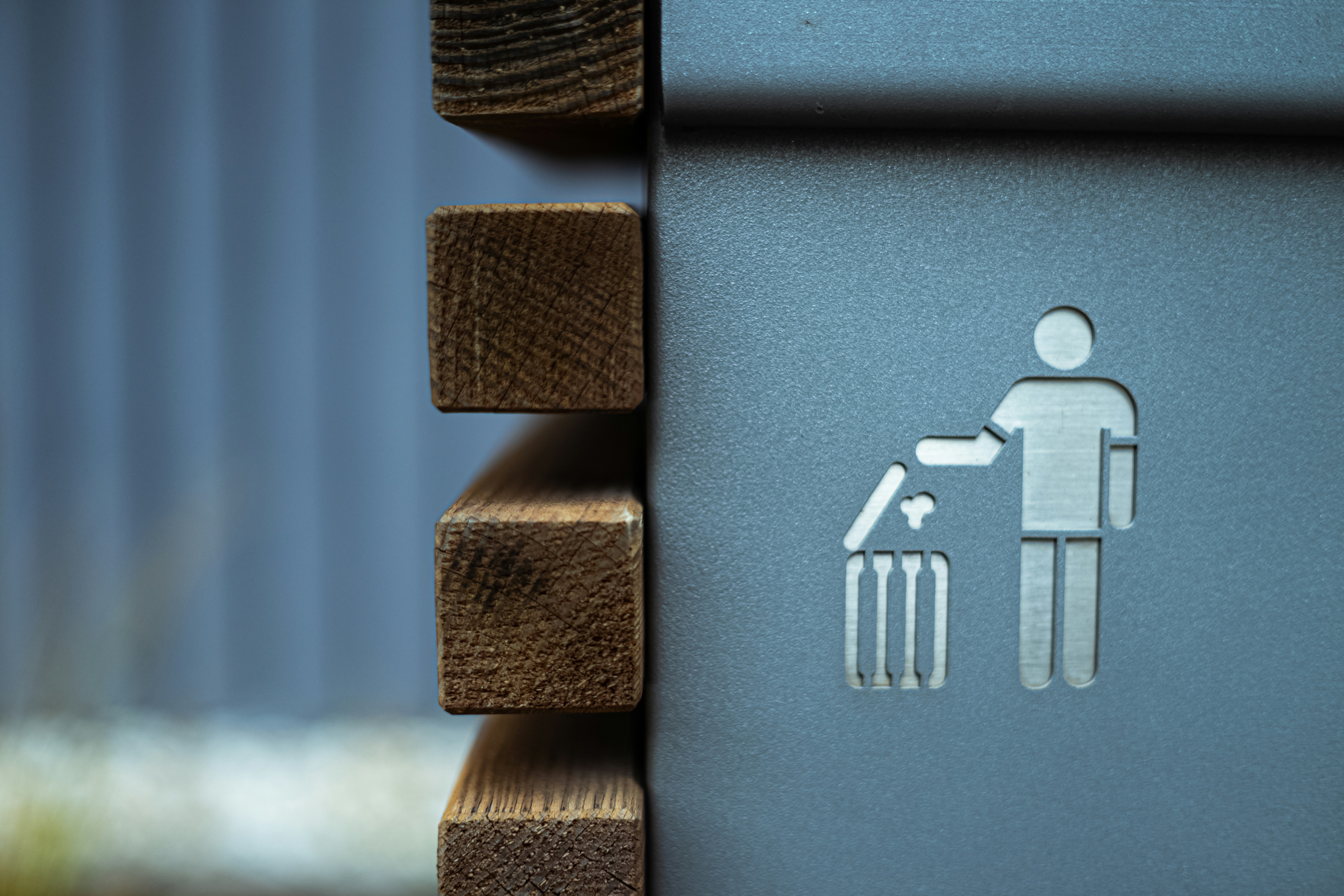 Sulap Sampah Menjadi Bahan Bangunan, Ide yang Bagus Bukan?