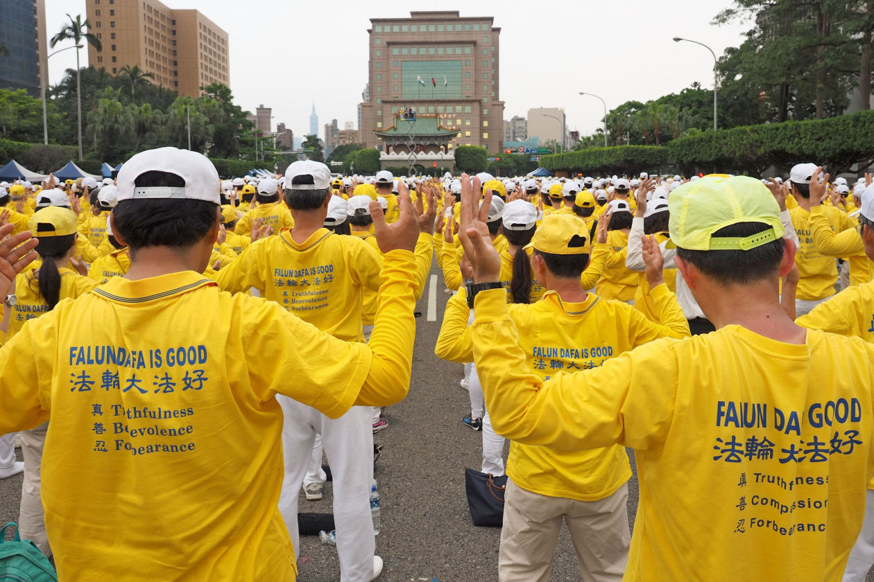 How I Learned to Stop Hating Falun Gong
